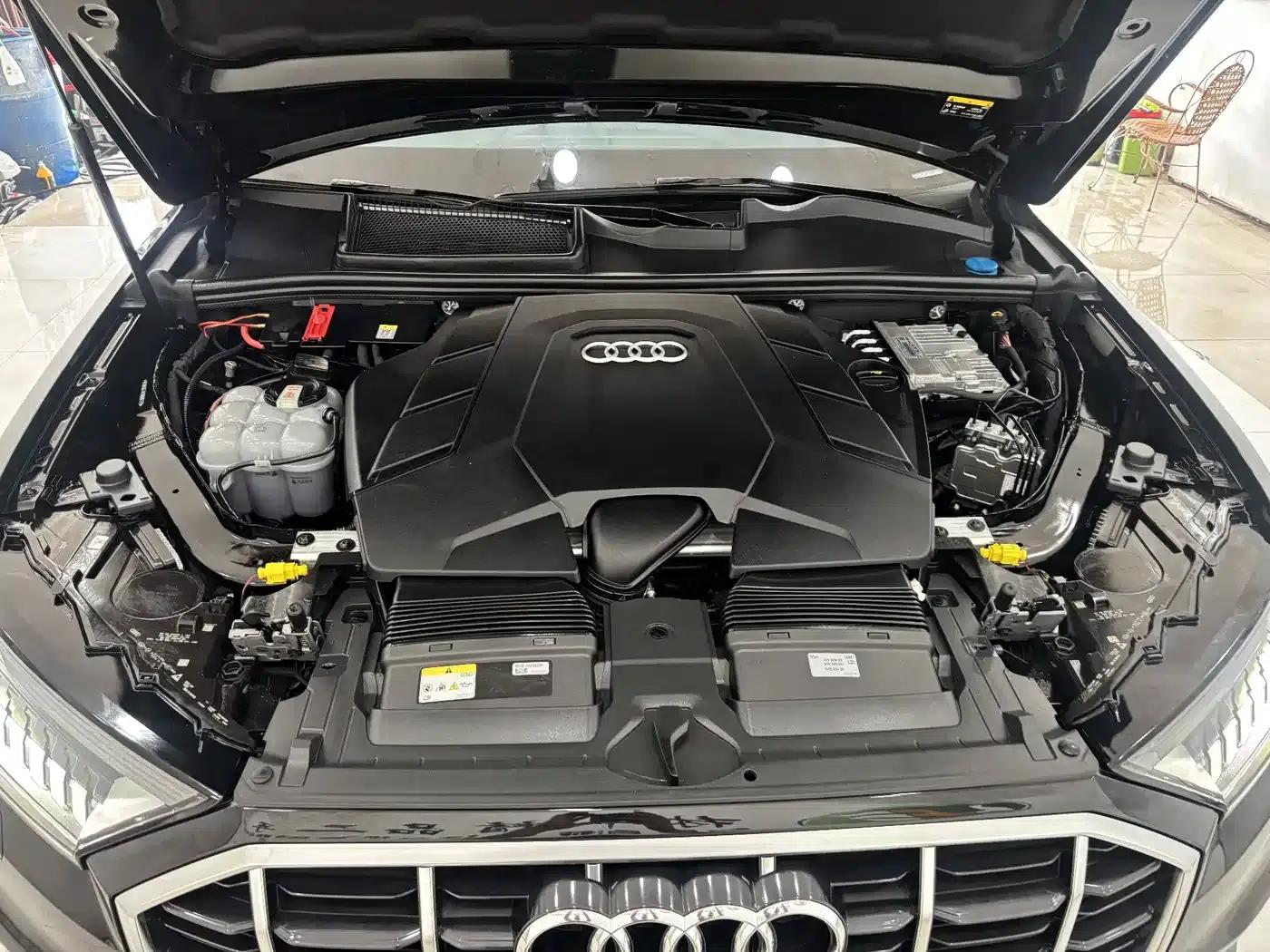 Audi Q7 2023 55 TFSI quattro S line Sport — миниатюра 32