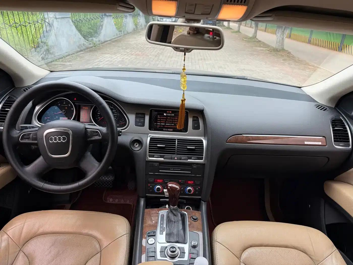 Audi Q7 2011 3.0 TFSI Technology Edition 200kW — миниатюра 8