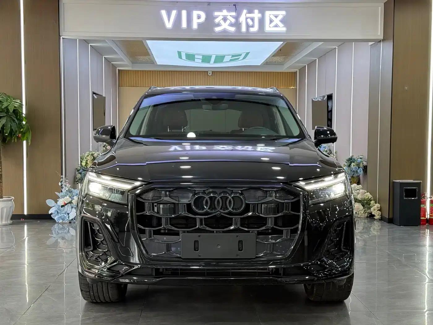 Audi Q7 2024 45 TFSI quattro S line Black Knight Edition — миниатюра 2