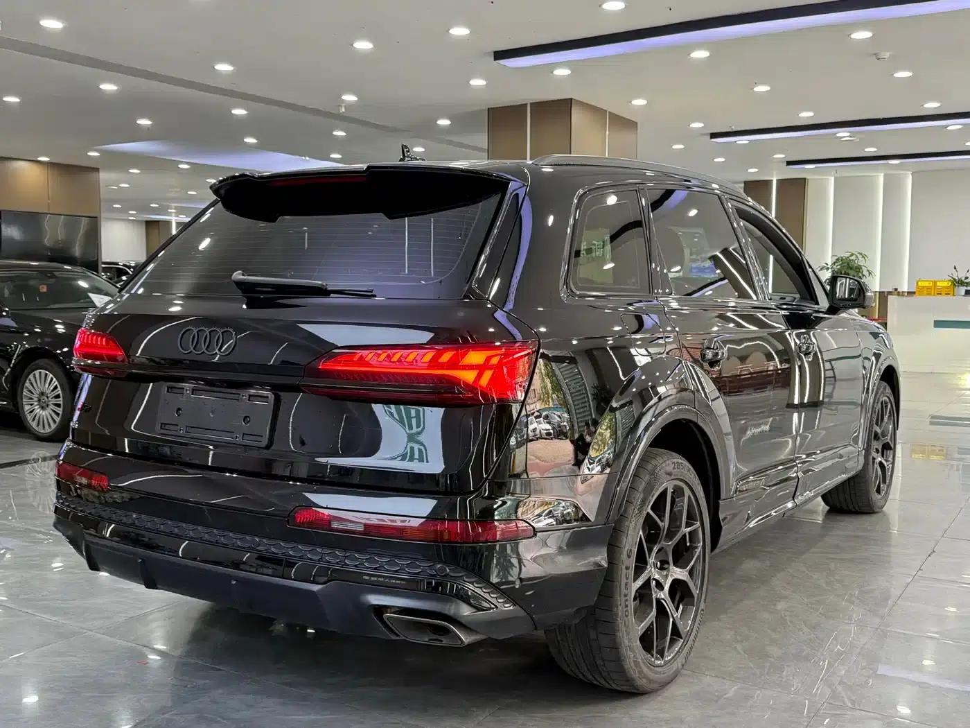 Audi Q7 2024 45 TFSI quattro S line Black Knight Edition — миниатюра 11