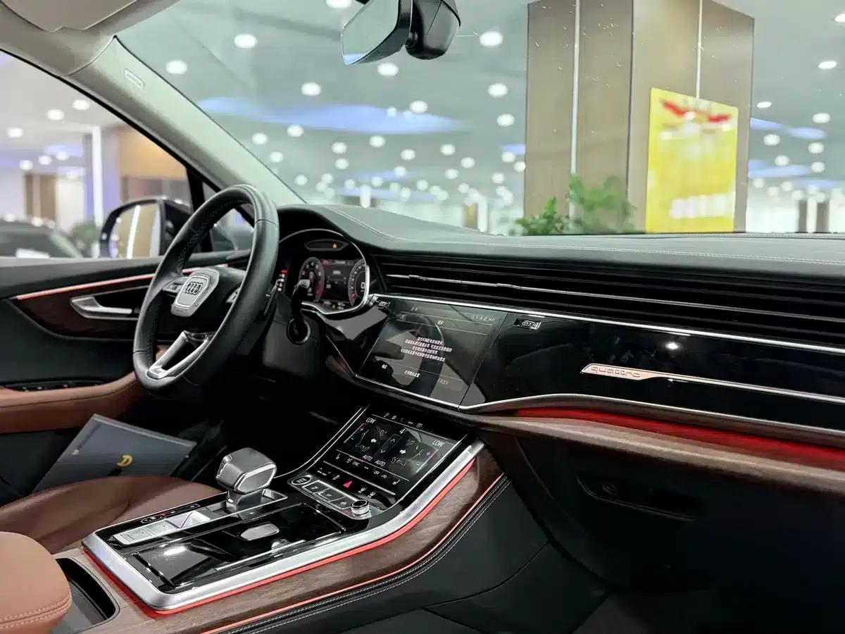 Audi Q7 2024 45 TFSI quattro S line Black Knight Edition — миниатюра 6
