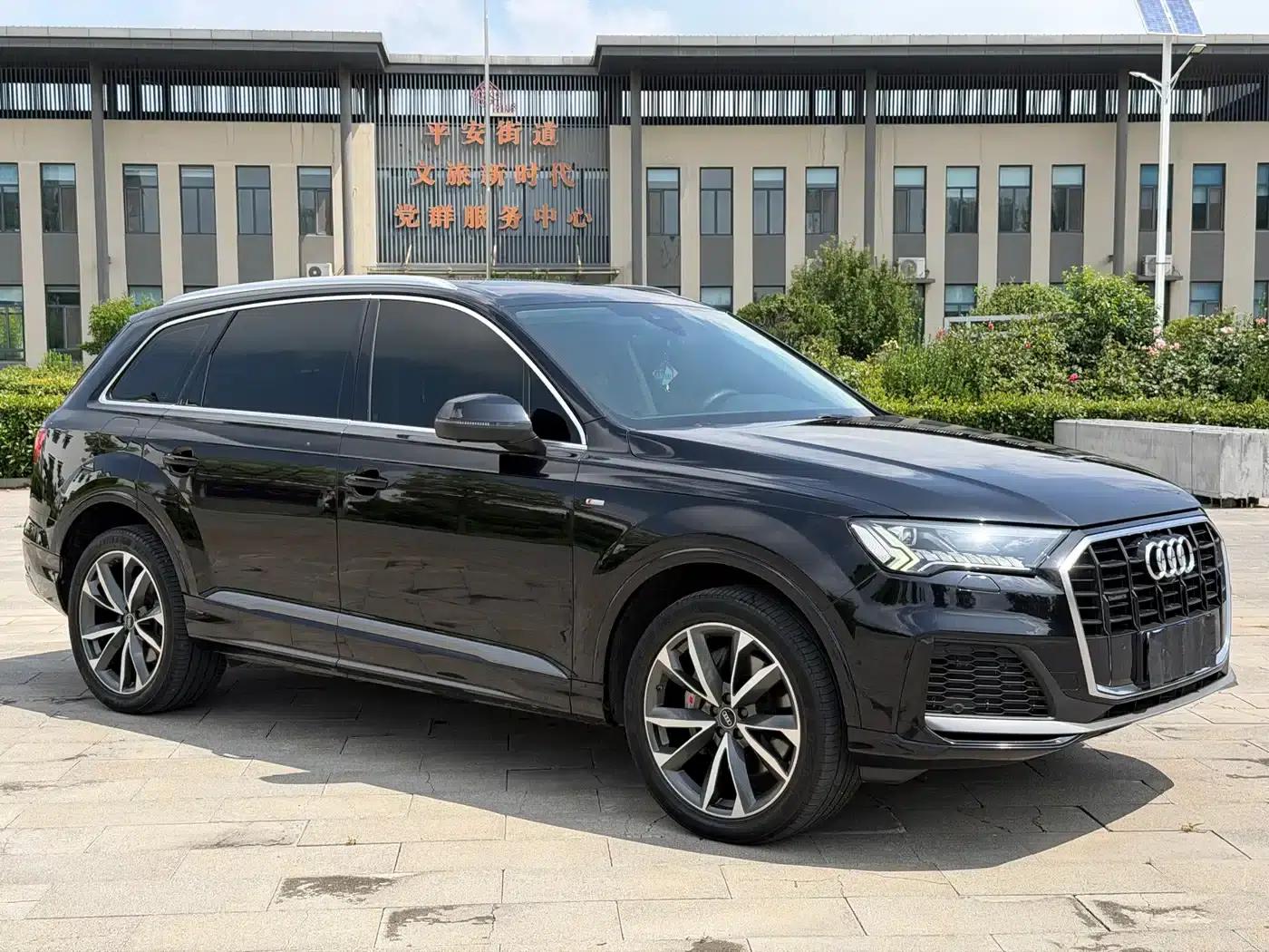 Audi Q7 2021 55 TFSI quattro S line Sport — миниатюра 3