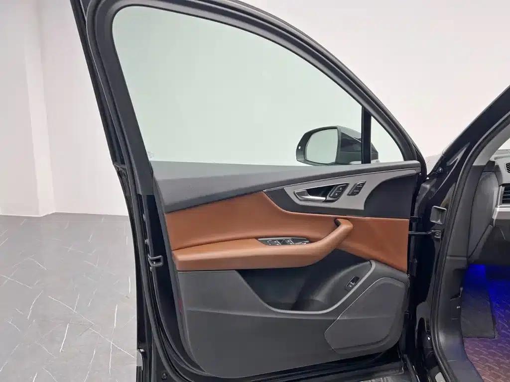 Audi Q7 2019 45 TFSI Comfort — миниатюра 12