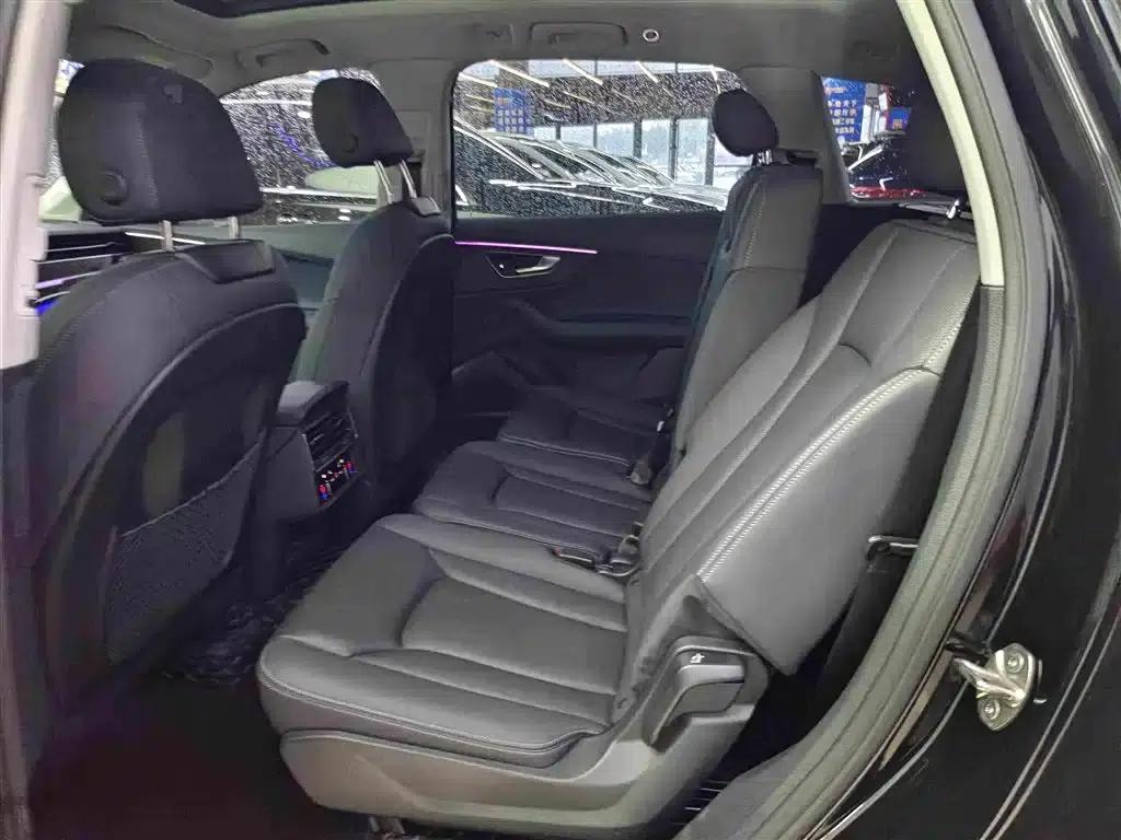 Audi Q7 2024 55 TFSI quattro S line Sport — миниатюра 11