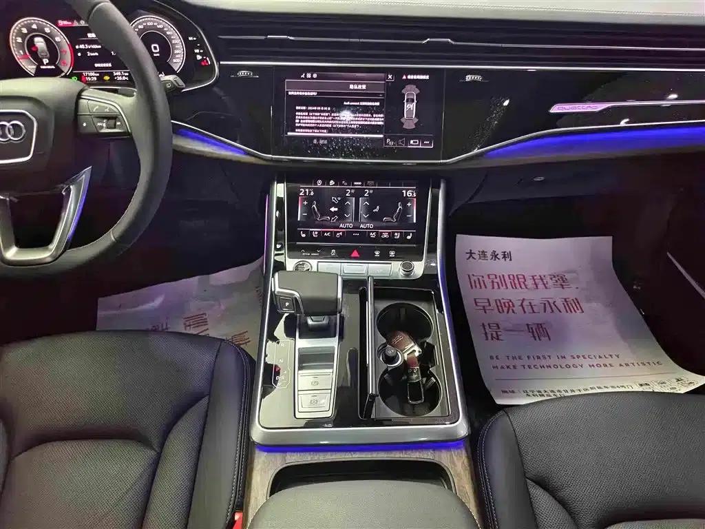 Audi Q7 2024 55 TFSI quattro S line Sport — миниатюра 13