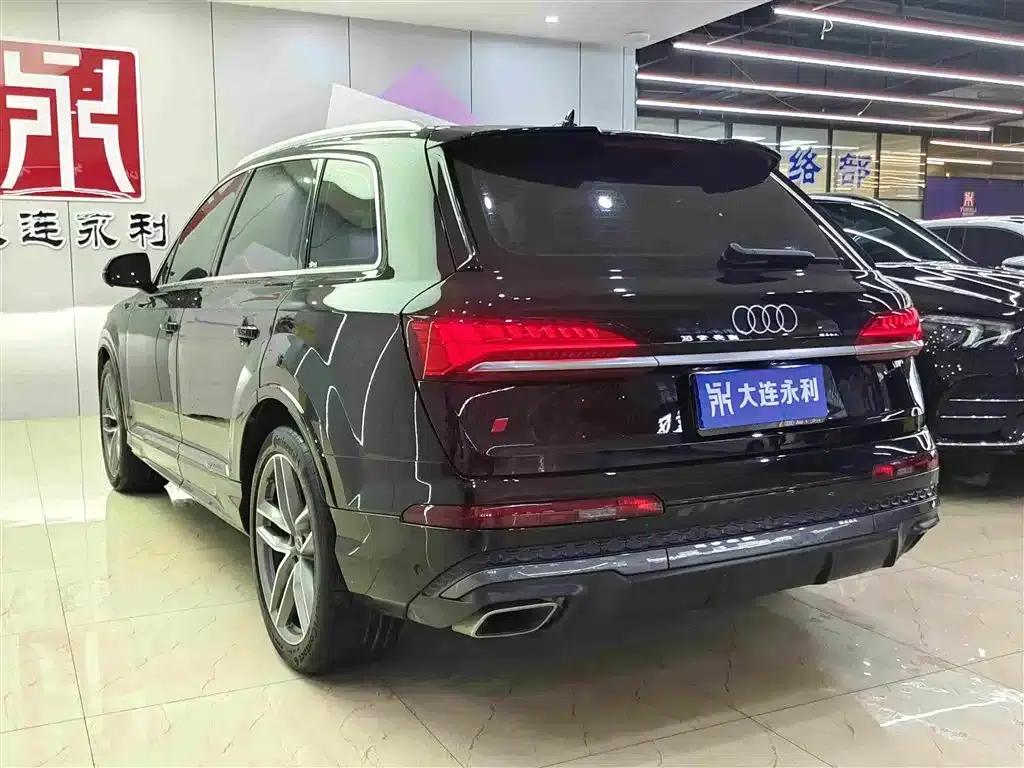 Audi Q7 2024 55 TFSI quattro S line Sport — миниатюра 4