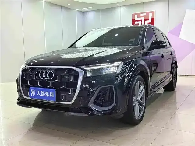 Audi Q7 2024 55 TFSI quattro S line Sport
