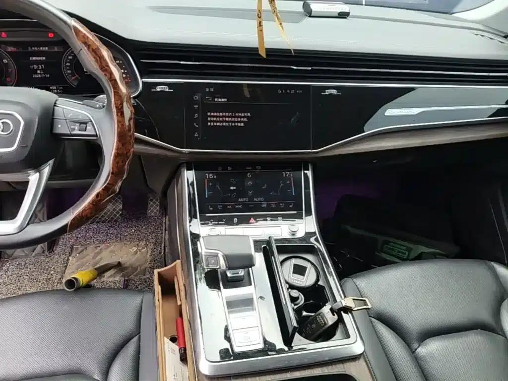Audi Q7 2023 45 TFSI quattro S line Sport — миниатюра 13