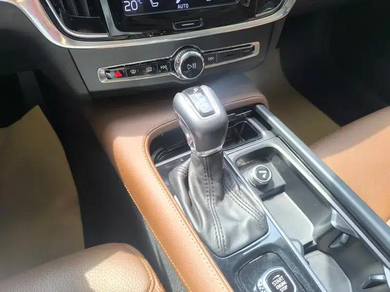2018 Volvo S90 T4 Smart Edition — миниатюра 13
