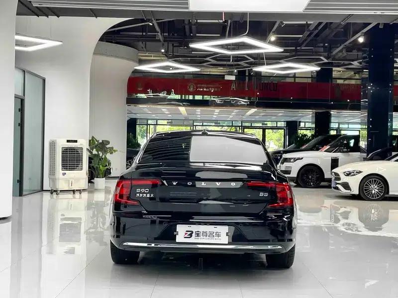 2025 Volvo S90 B5 Inscription Luxury Edition — миниатюра 4