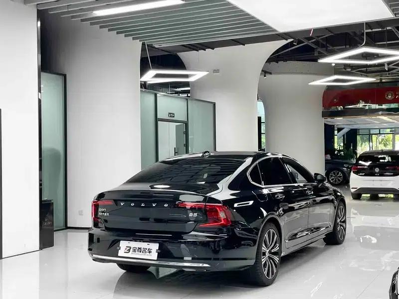 2025 Volvo S90 B5 Inscription Luxury Edition — миниатюра 5