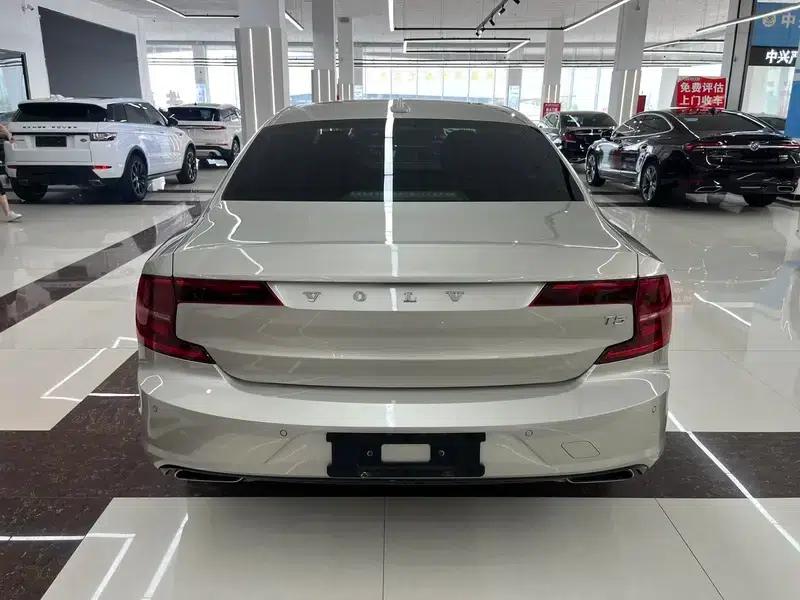 2017 Volvo S90 T5 Smart Edition — миниатюра 5