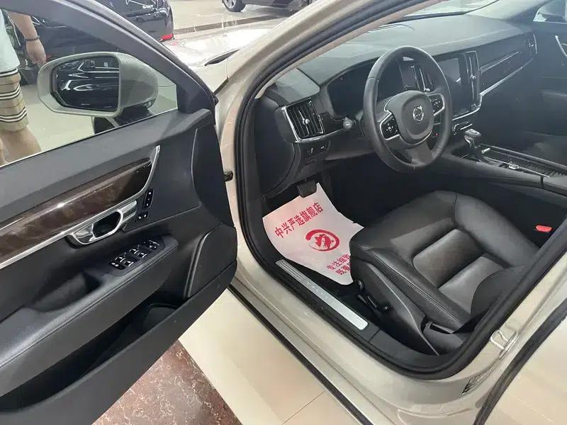 2017 Volvo S90 T5 Smart Edition — миниатюра 7
