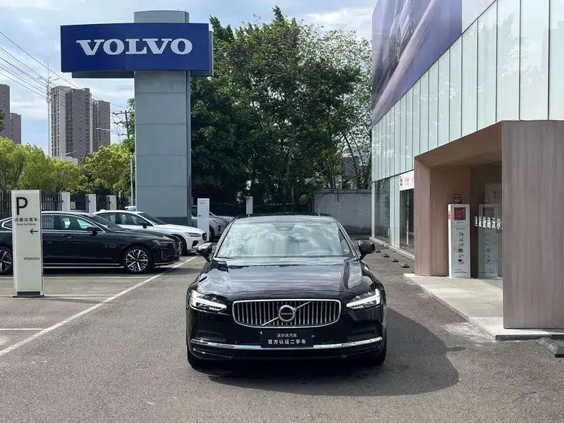 2024 Volvo S90 B5 Smart Luxury Edition — миниатюра 2