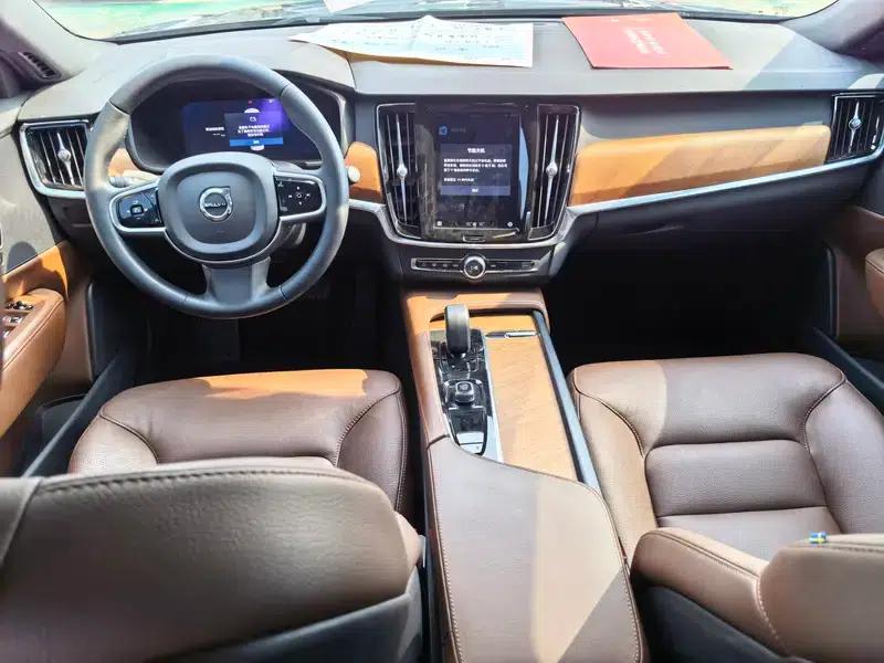 2023 Volvo S90 B5 Inscription Luxury Edition — миниатюра 6