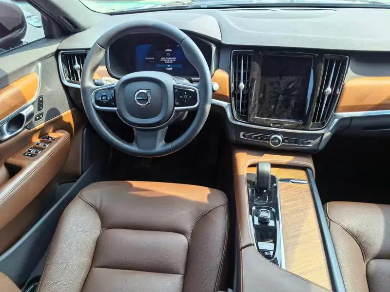 2023 Volvo S90 B5 Inscription Luxury Edition — миниатюра 7