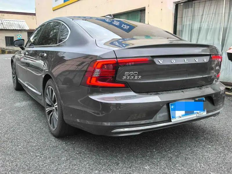 2021 Volvo S90 B5 Inscription Luxury Edition — миниатюра 4