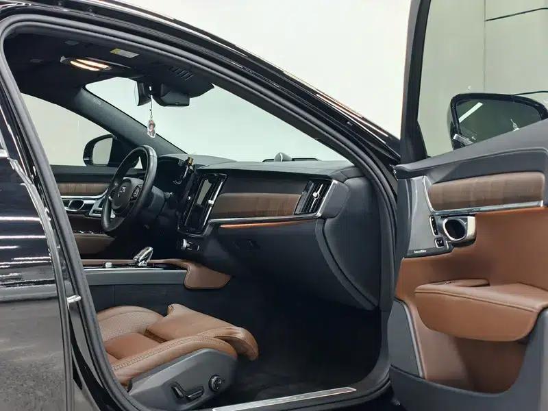 2021 Volvo S90 B5 Smart Luxury Edition — миниатюра 13