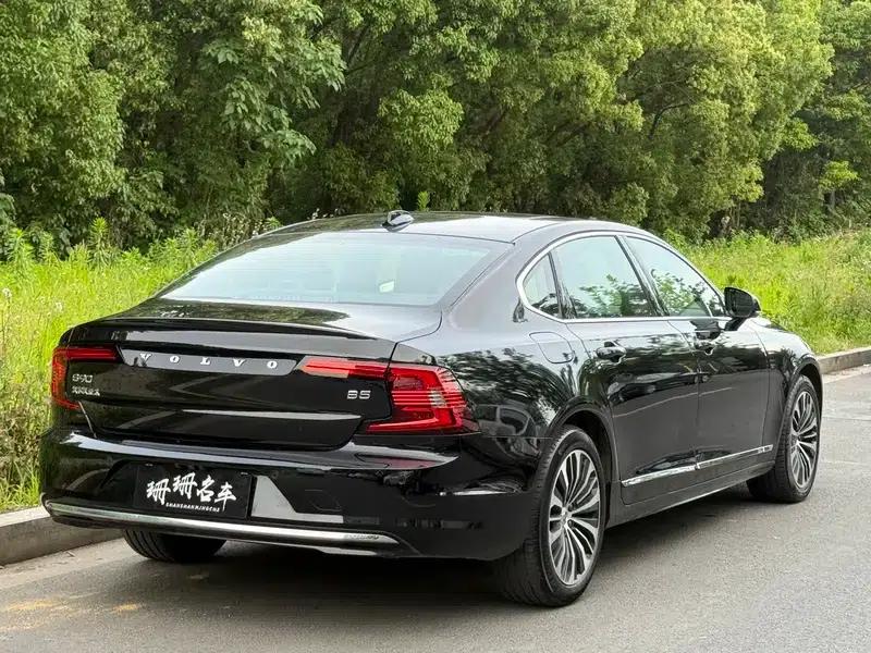 2025 Volvo S90 B5 Smart Luxury Edition — миниатюра 6