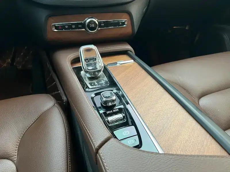 2021 Volvo XC90 B5 Smart Luxury Edition 5-seater — миниатюра 12
