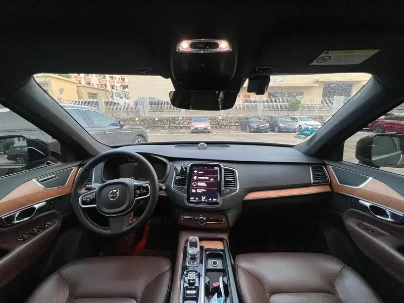 2021 Volvo XC90 B5 Smart Luxury Edition 5-seater — миниатюра 9