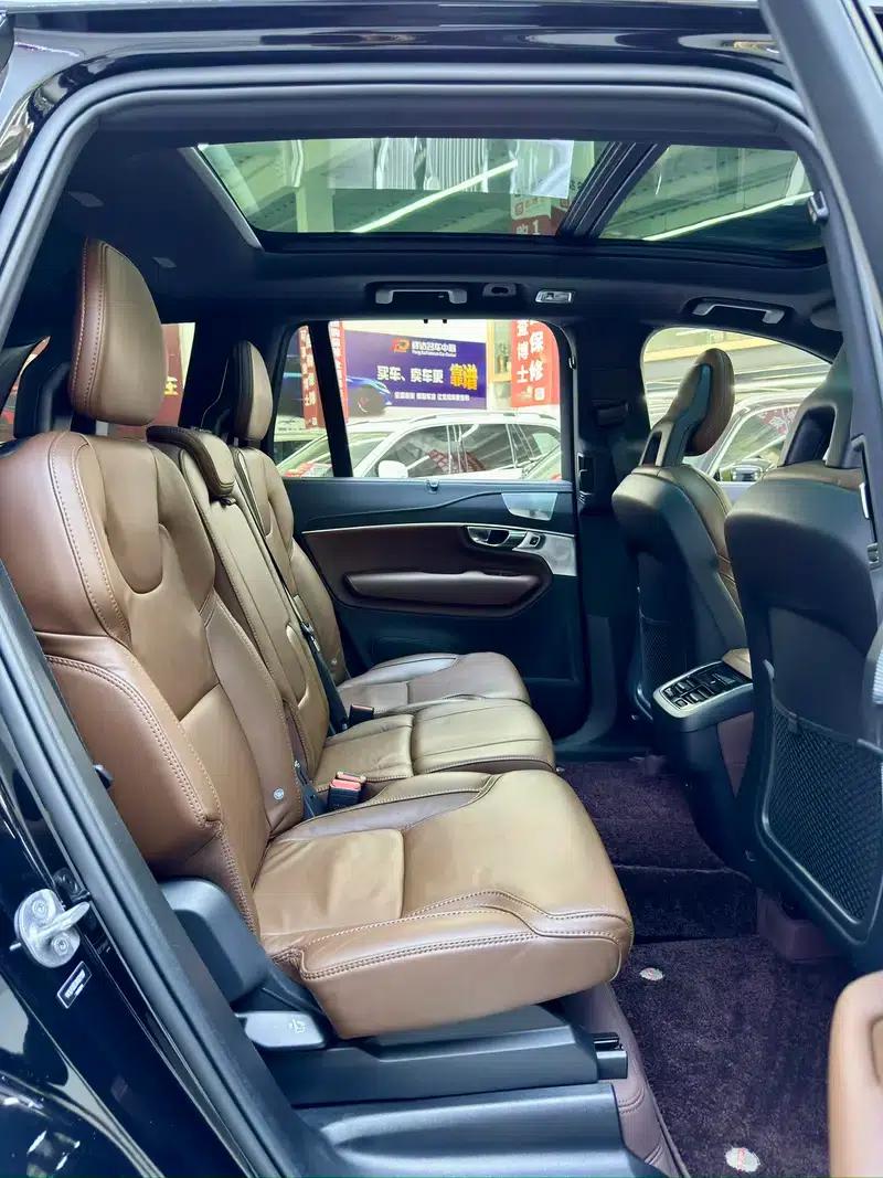 2022 Volvo XC90 B6 Inscription Luxury Edition 7-seater — миниатюра 11