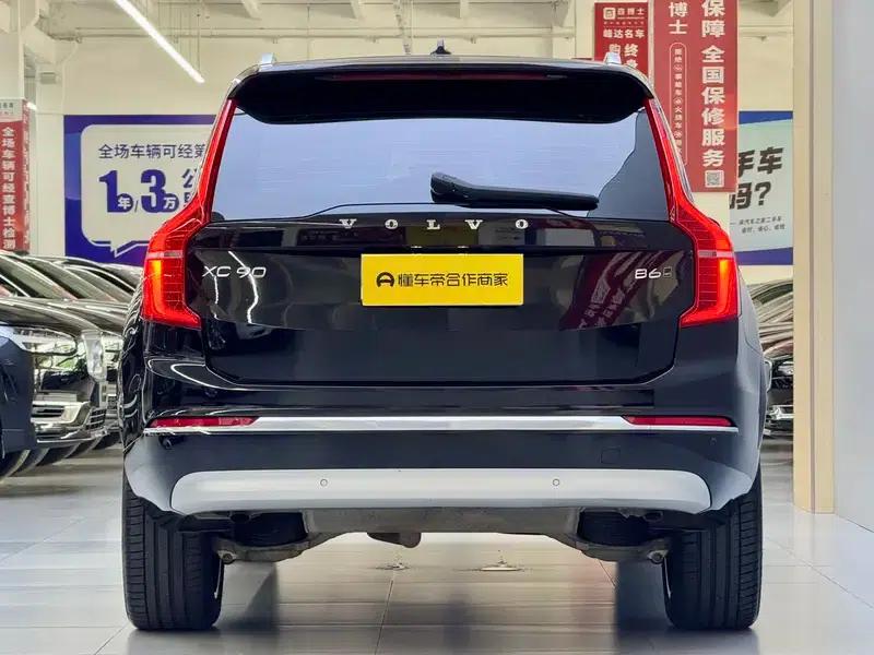 2022 Volvo XC90 B6 Inscription Luxury Edition 7-seater — миниатюра 4