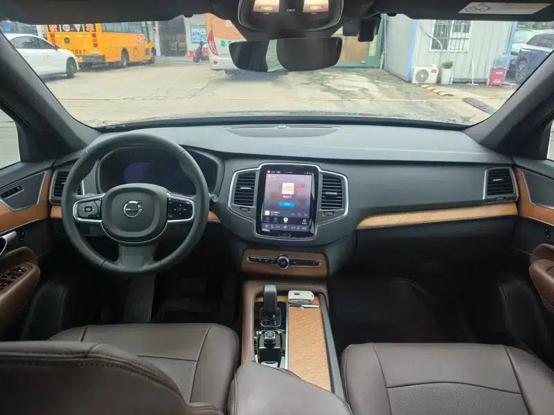 2024 Volvo XC90 B5 Smart Luxury Edition 5-seater — миниатюра 10