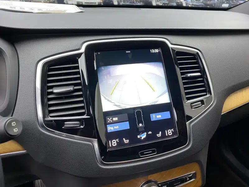2021 Volvo XC90 B6 Inscription Luxury Edition 7-seater — миниатюра 8