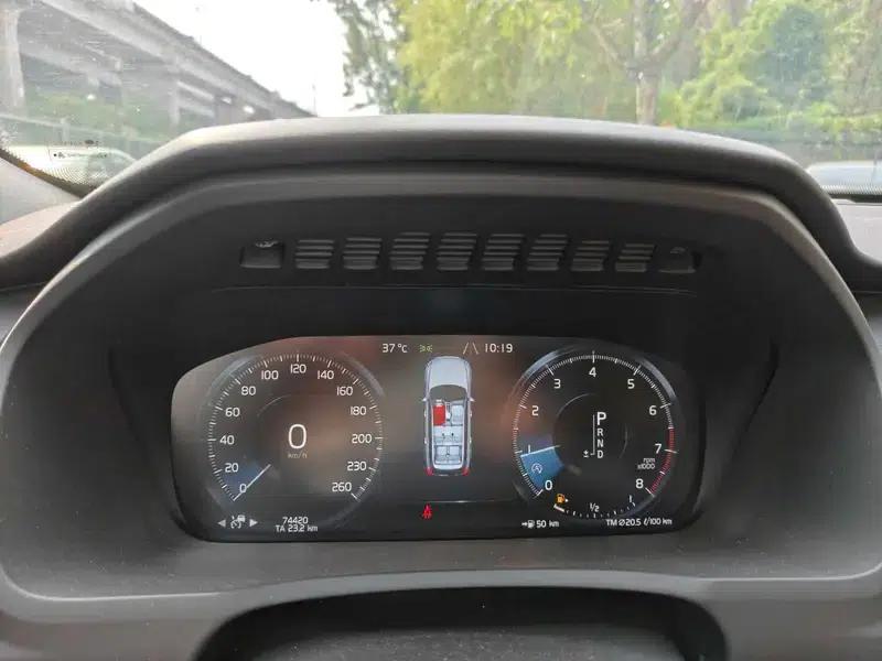 2018 Volvo XC90 T6 Smart Edition 7-seater — миниатюра 12