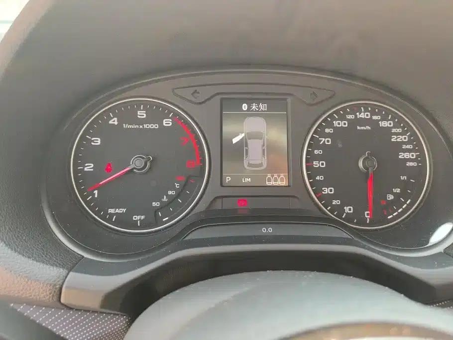 Audi Q2L 2018 35 TFSI Launch Edition (China VI Emission Standard) — миниатюра 14
