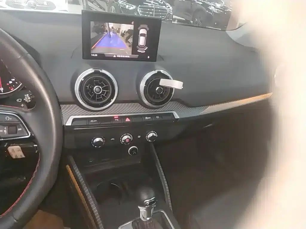 Audi Q2L 2022 35 TFSI Progressive Dynamic Edition — миниатюра 13