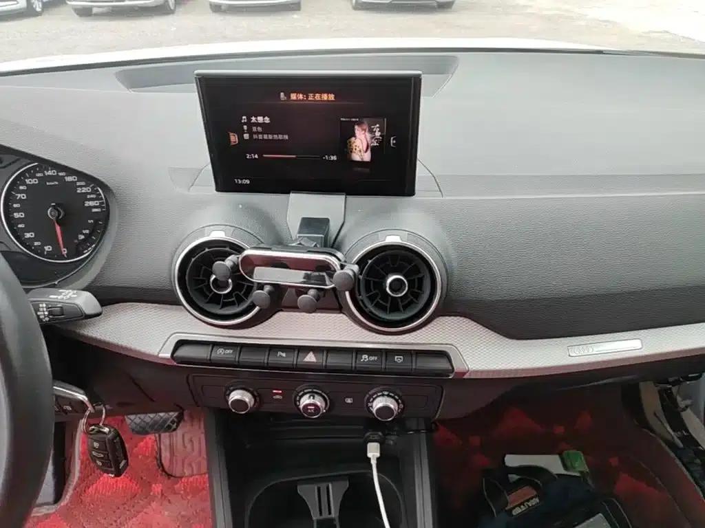 Audi Q2L 2021 35 TFSI Progressive Dynamic Edition — миниатюра 13