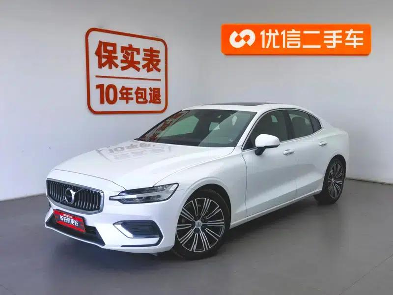 2022 Volvo S60 B4 Smart Luxury Edition — миниатюра 1