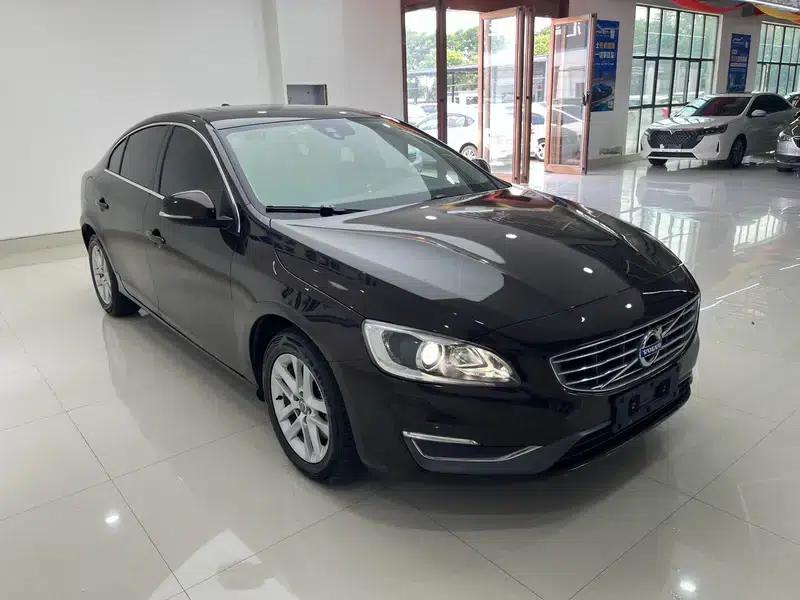 2017 Volvo S60 S60L T3 Smart Edition — миниатюра 3