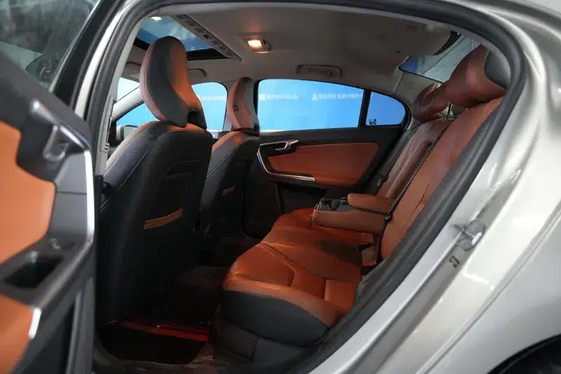 2014 Volvo S60 S60L 2.0T Smart Edition — миниатюра 21