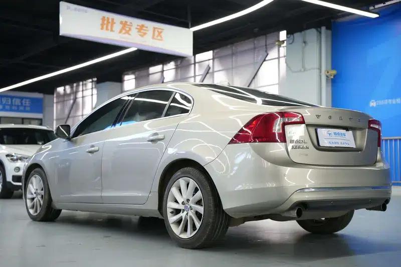 2014 Volvo S60 S60L 2.0T Smart Edition — миниатюра 4