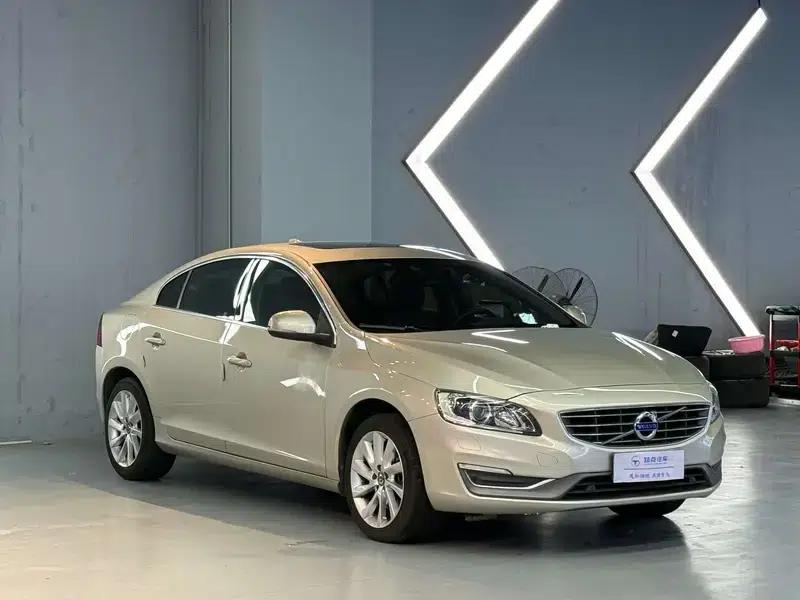 2016 Volvo S60L T4 Smart Edition — миниатюра 3