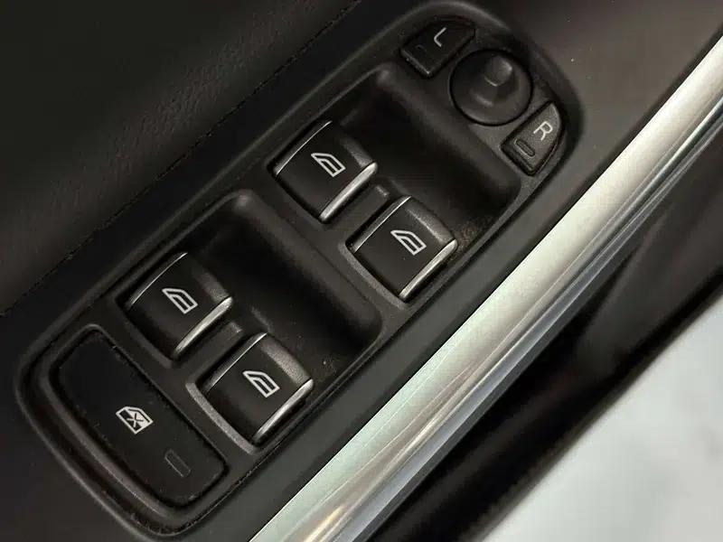 2016 Volvo S60L T4 Smart Edition — миниатюра 22