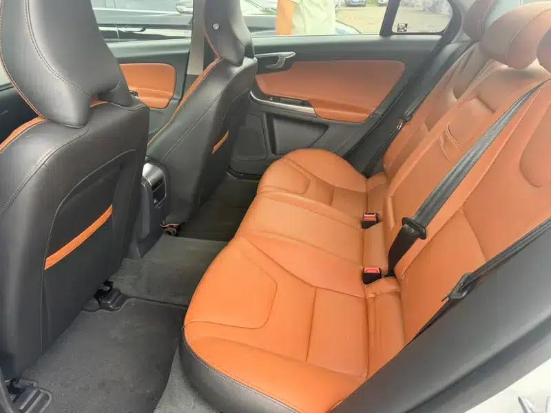 2016 Volvo S60L T4 Smart Edition — миниатюра 12