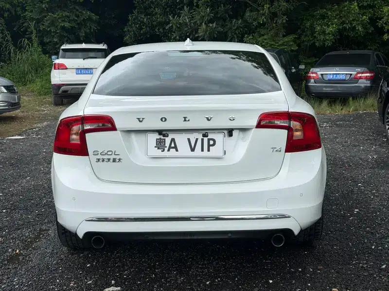 2016 Volvo S60L T4 Smart Edition — миниатюра 5