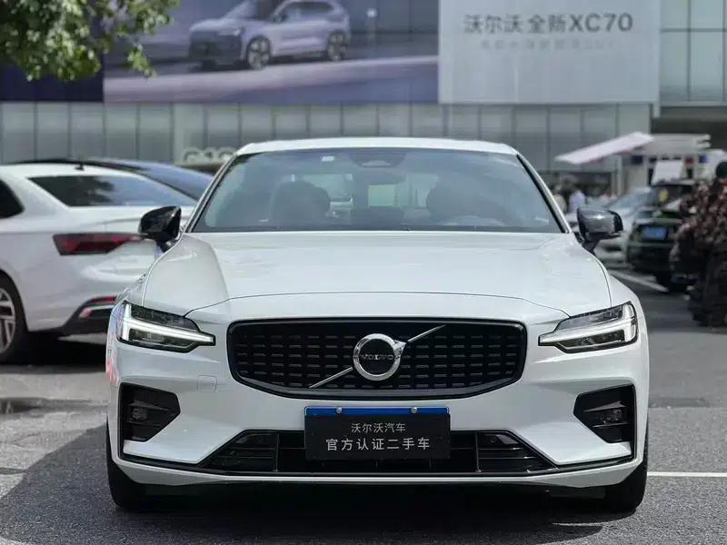 2025 Volvo S60 B5 Smart Sport Edition — миниатюра 2
