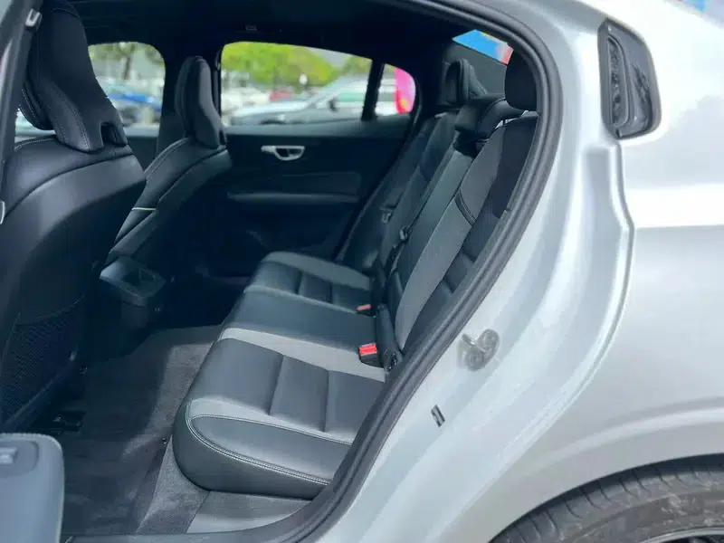 2025 Volvo S60 B5 Smart Sport Edition — миниатюра 11