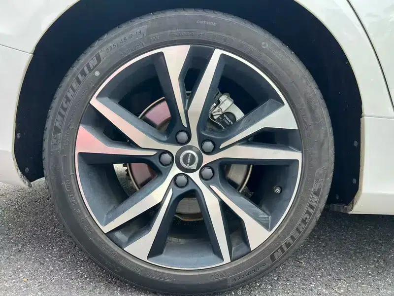 2025 Volvo S60 B5 Smart Sport Edition — миниатюра 7