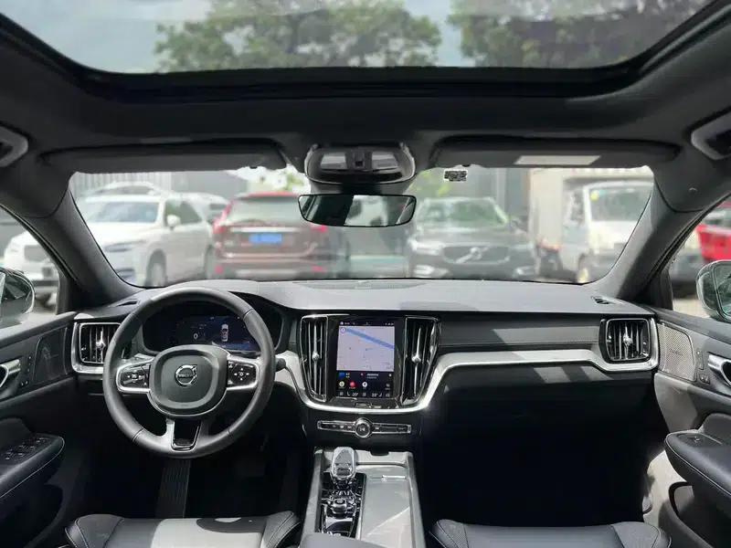 2025 Volvo S60 B5 Smart Sport Edition — миниатюра 9