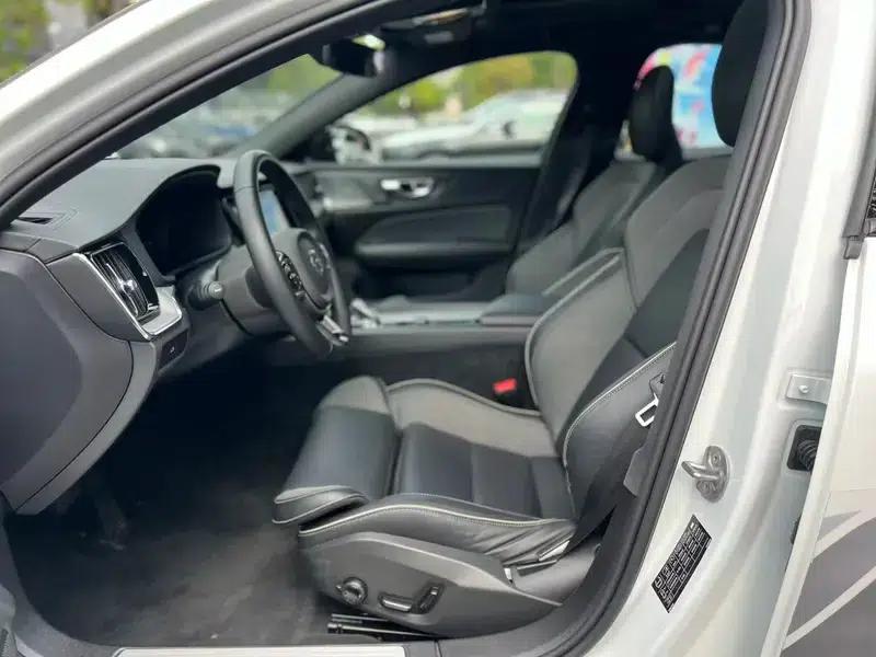 2025 Volvo S60 B5 Smart Sport Edition — миниатюра 10