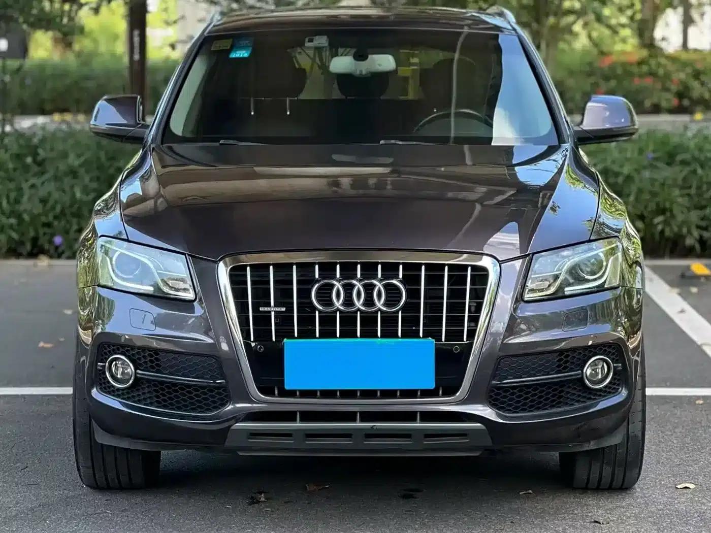 2010 Audi Q5 Imported Model 3.2FSI Sport — миниатюра 3