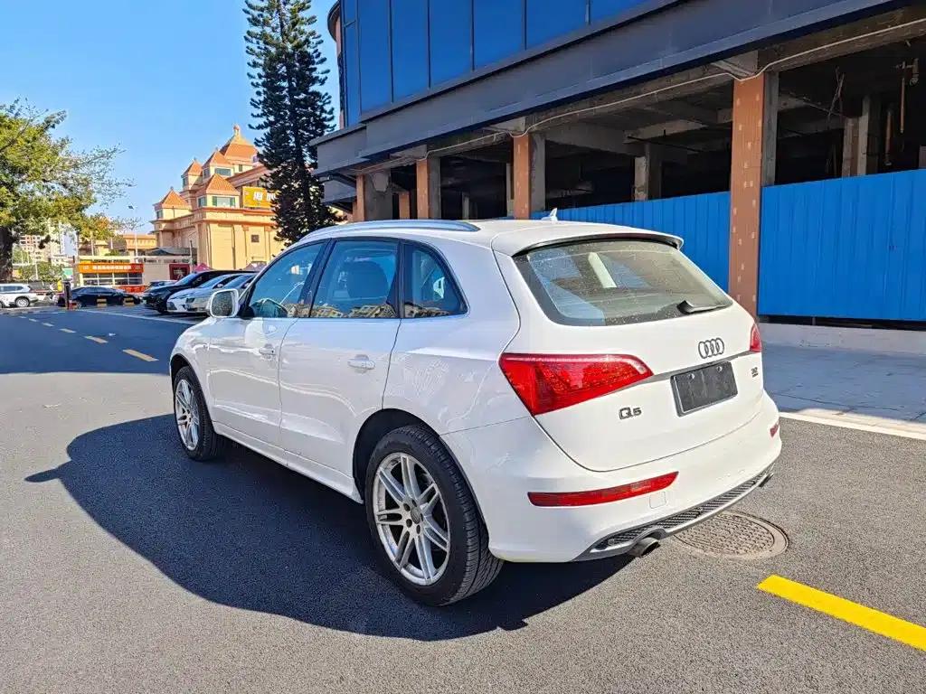2010 Audi Q5 Imported Model 3.2FSI Sport — миниатюра 4