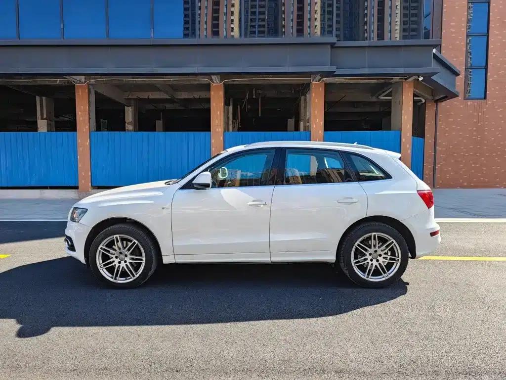 2010 Audi Q5 Imported Model 3.2FSI Sport — миниатюра 7