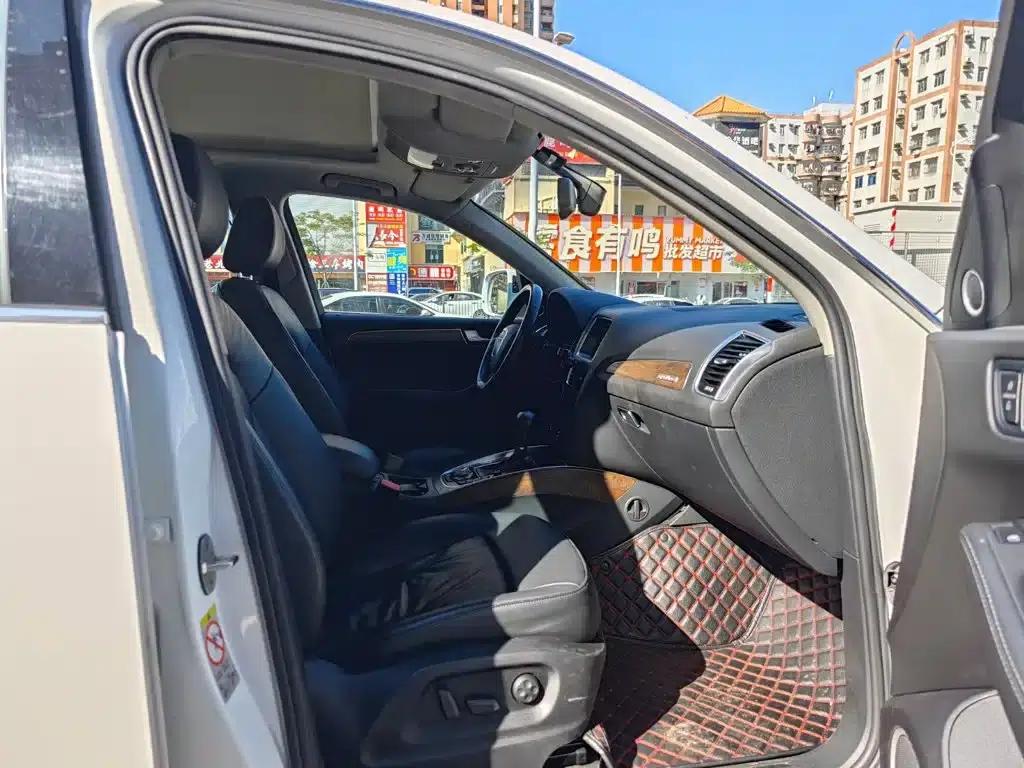 2010 Audi Q5 Imported Model 3.2FSI Sport — миниатюра 10